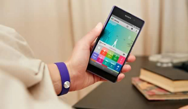 sony-smartband-bracelet-connecte-nfc
